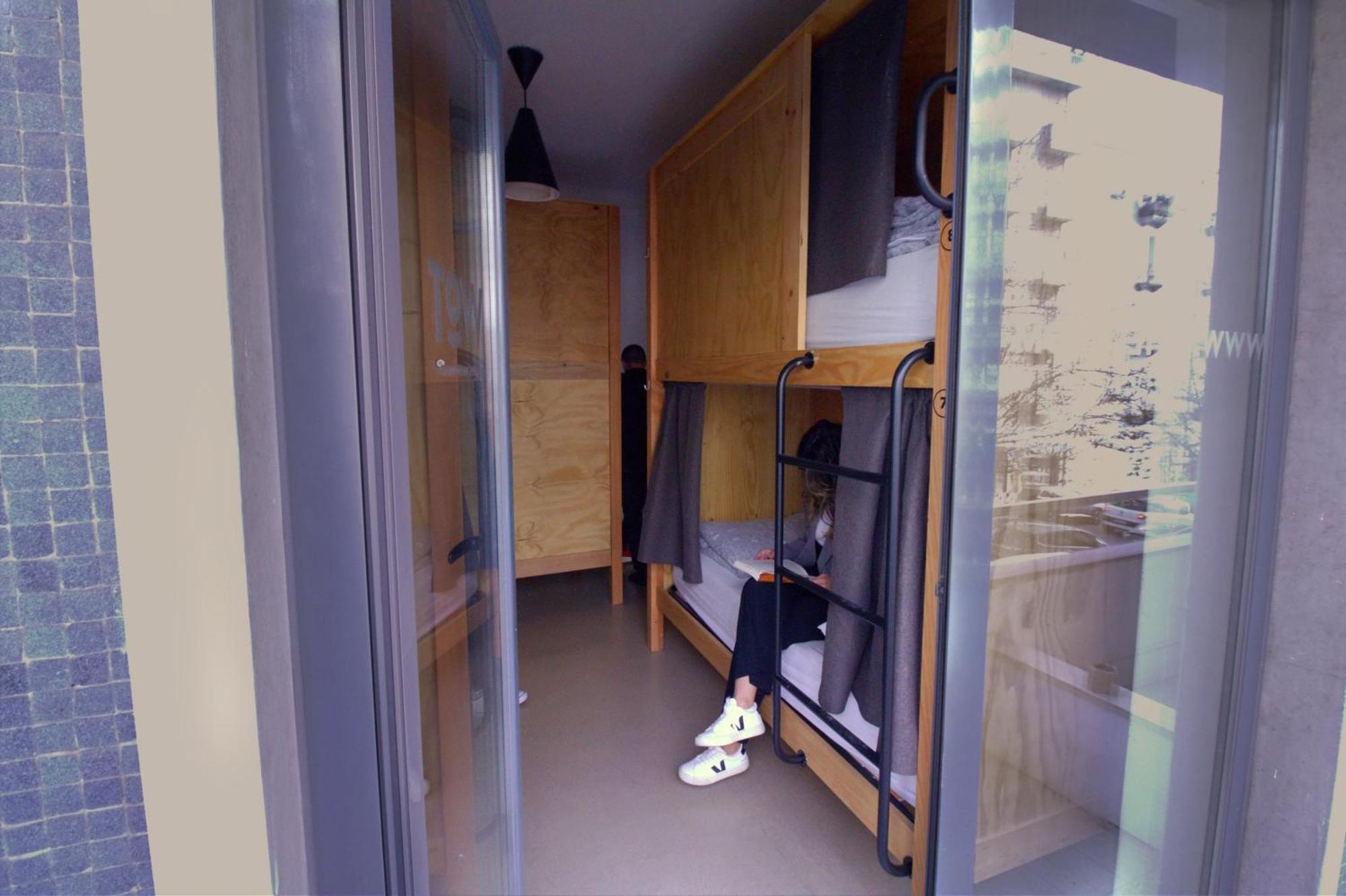 Bed 8-Bed Dormitory Room