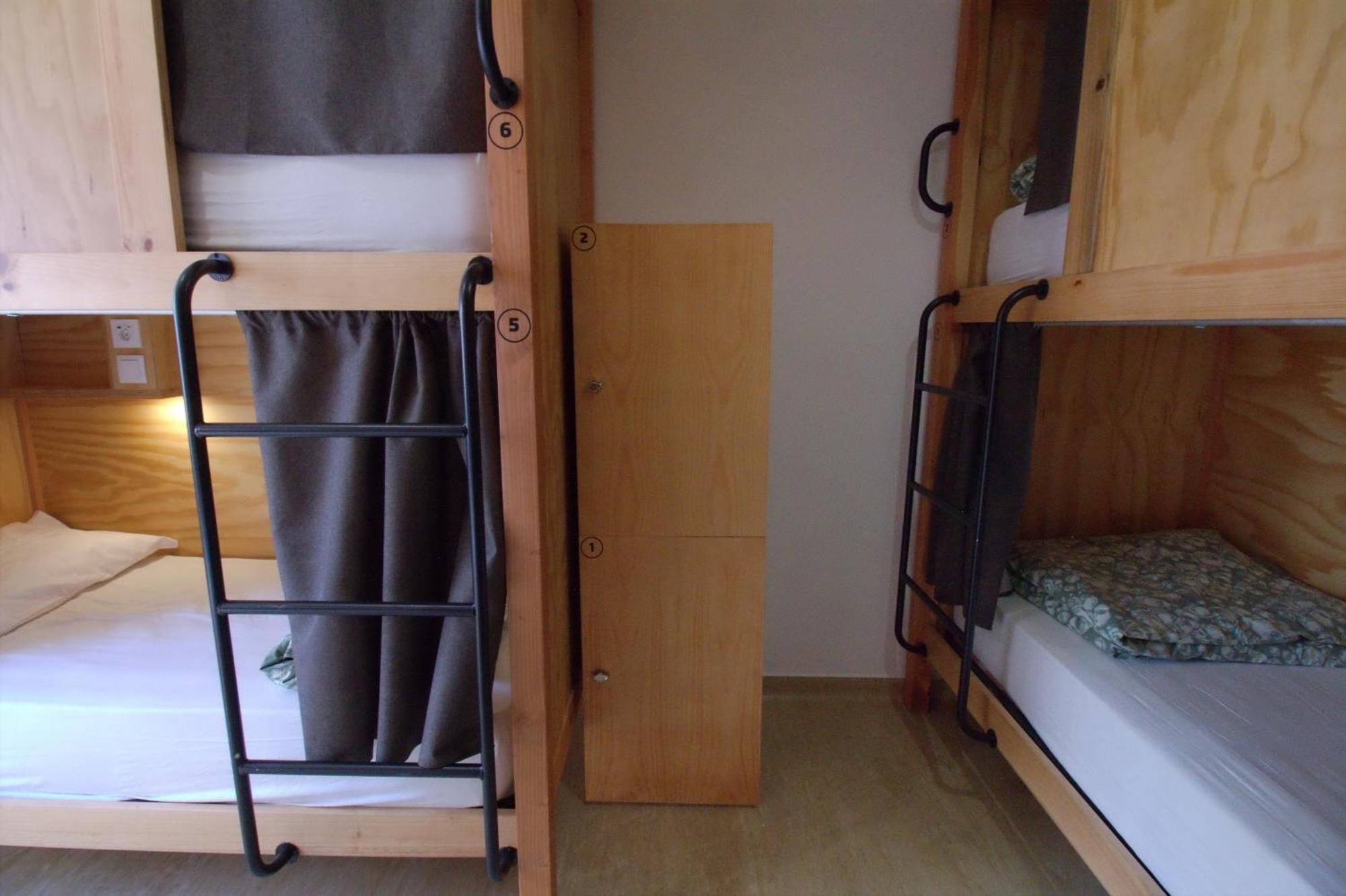 Bed 6-Bed Mixed Dormitory Room